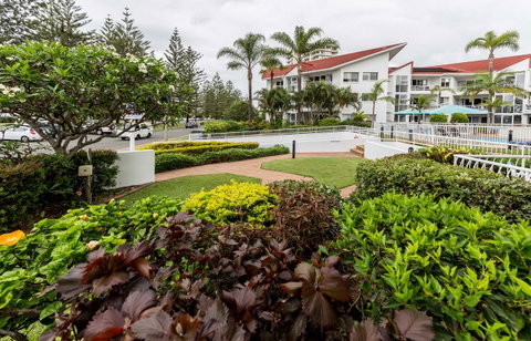 Le Beach Apartments - Maitland Accommodation 12