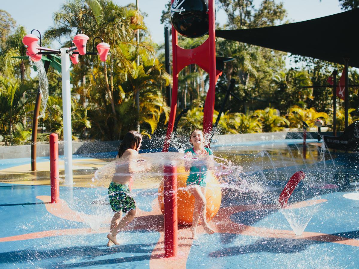 South Stradbroke Island QLD Maitland Accommodation