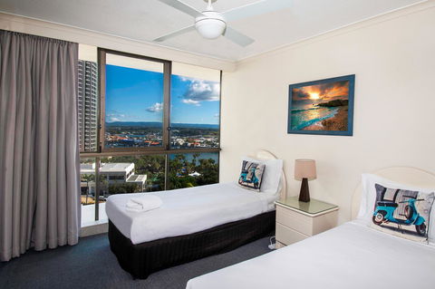 Seacrest Beachfront Apartments Surfers Paradise - Maitland Accommodation 18
