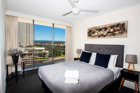 Seacrest Beachfront Apartments Surfers Paradise - Maitland Accommodation 1