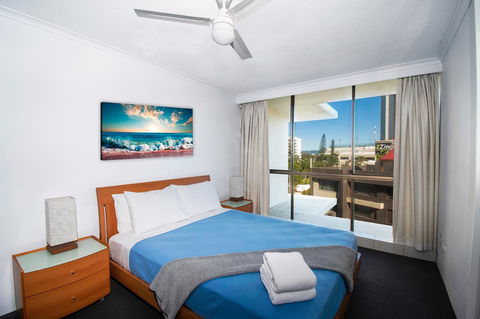 Seacrest Beachfront Apartments Surfers Paradise - Maitland Accommodation 10