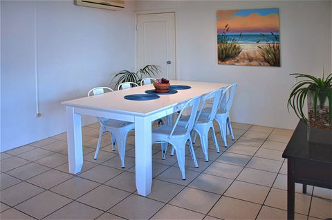 Seacrest Beachfront Apartments Surfers Paradise - Maitland Accommodation 34