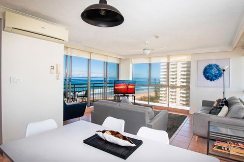 Seacrest Beachfront Apartments Surfers Paradise - Maitland Accommodation 21