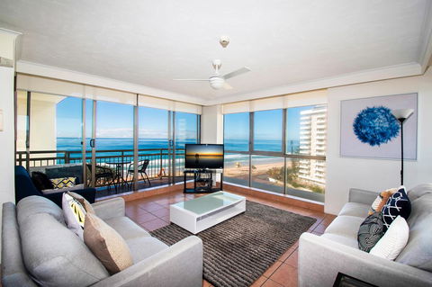 Seacrest Beachfront Apartments Surfers Paradise - Maitland Accommodation 2