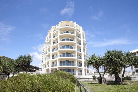 Regency On The Beach - Maitland Accommodation 11