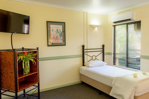 Palm Royale Cairns - Maitland Accommodation 23