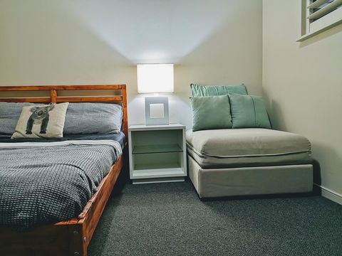 Towers Of Chevron - Private Apartment - Maitland Accommodation 5