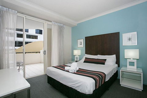 Towers Of Chevron - Private Apartment - Maitland Accommodation 1