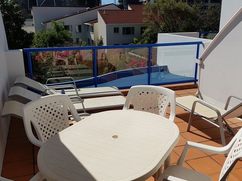 Surfers Beach Resort One - Maitland Accommodation 21