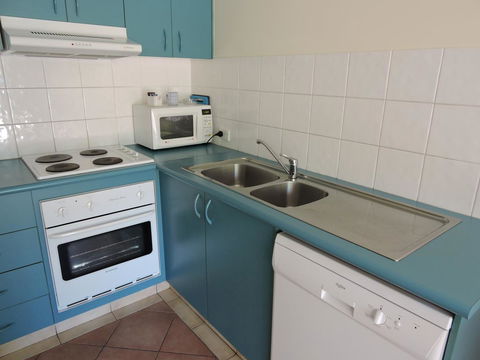 Surfers Beach Resort One - Maitland Accommodation 43