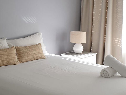 Oceania On Burleigh Beach - Maitland Accommodation 8