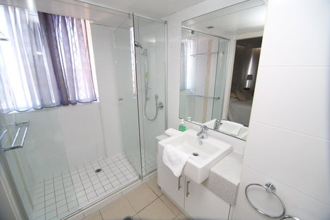Oceania On Burleigh Beach - Maitland Accommodation 15