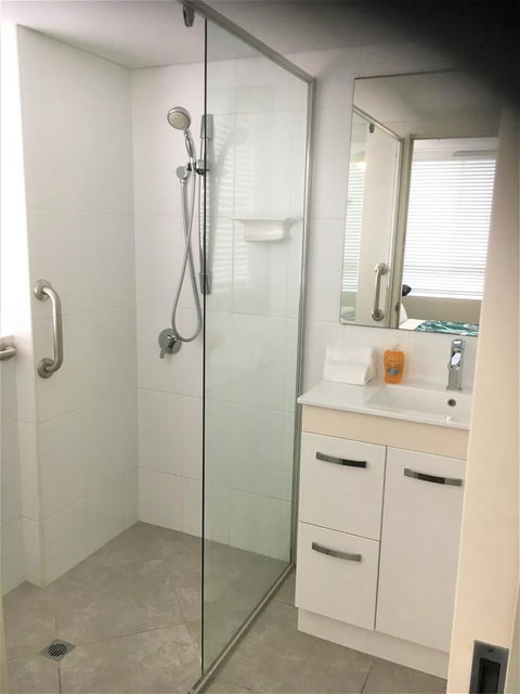 Oceania On Burleigh Beach - Maitland Accommodation 36