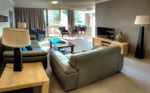 Oceania On Burleigh Beach - Maitland Accommodation 6