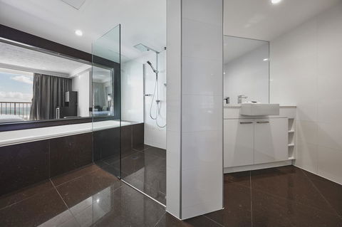 Novotel Surfers Paradise - Maitland Accommodation 20