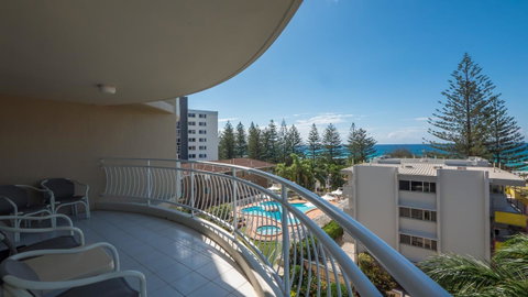 2nd Avenue Beachside Apartments - Maitland Accommodation 3