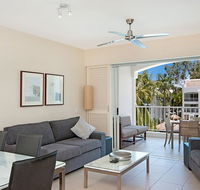 5231 BEACH CLUB PENTHOUSE - Maitland Accommodation