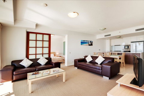 Reflection On The Sea - Maitland Accommodation 26