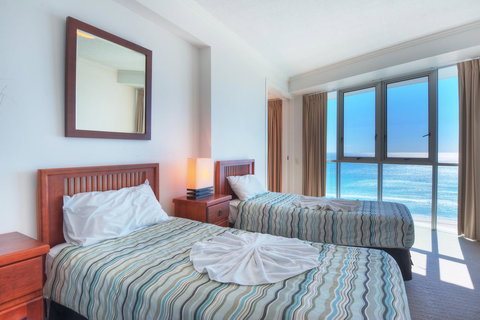 Reflection On The Sea - Maitland Accommodation 7