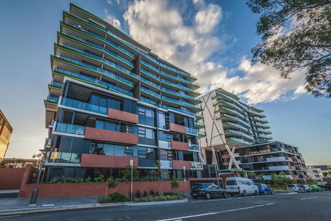 Arena Apartments By CLLIX - Maitland Accommodation 5
