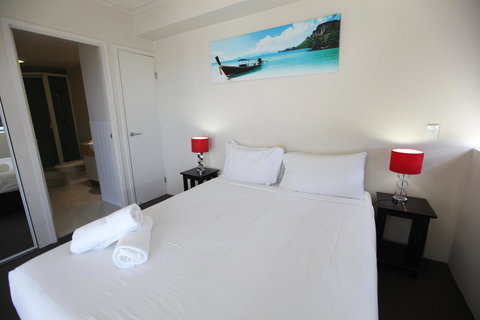 Tribeca Apartments - Maitland Accommodation 10