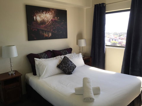 Tribeca Apartments - Maitland Accommodation 24