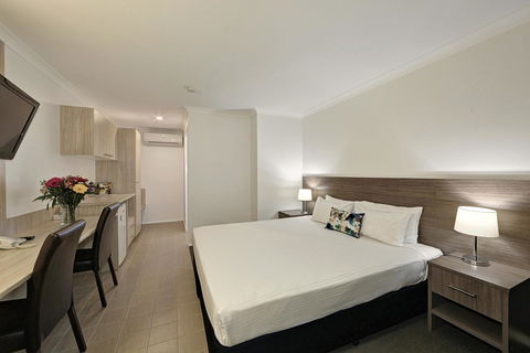 Smart Motels Bert Hinkler - Maitland Accommodation 21