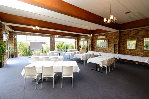 Smart Motels Bert Hinkler - Maitland Accommodation 36