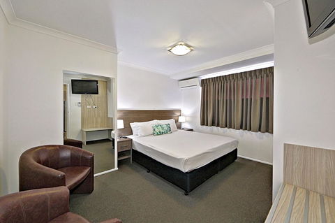 Smart Motels Bert Hinkler - Maitland Accommodation 26