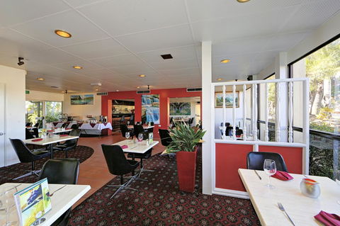 Smart Motels Bert Hinkler - Maitland Accommodation 5