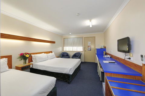 Smart Motels Bert Hinkler - Maitland Accommodation 15