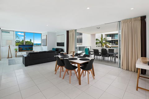 Element On Coolum Beach - Maitland Accommodation 3