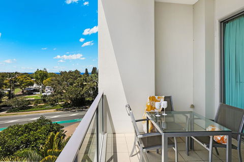 Element On Coolum Beach - Maitland Accommodation 24