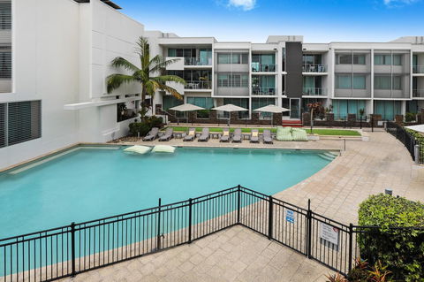 Element On Coolum Beach - Maitland Accommodation 2