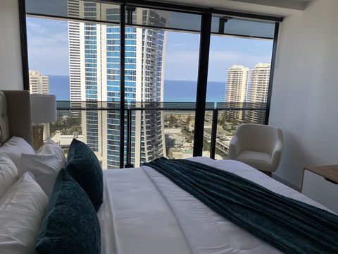 Circle On Cavill 2, 3, 4 & 5 Bedroom SkyHomes & SUB PENTHOUSES By Gold Coast Holidays - Maitland Accommodation 14