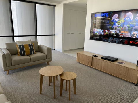 Circle On Cavill 2, 3, 4 & 5 Bedroom SkyHomes & SUB PENTHOUSES By Gold Coast Holidays - Maitland Accommodation 6