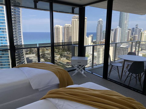 Circle On Cavill 2, 3, 4 & 5 Bedroom SkyHomes & SUB PENTHOUSES By Gold Coast Holidays - Maitland Accommodation 16