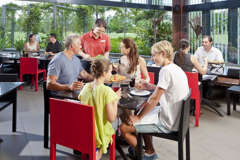 RACV Royal Pines Resort Gold Coast - Maitland Accommodation 25