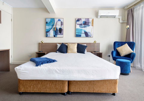The Metropolitan Spring Hill - Maitland Accommodation 5