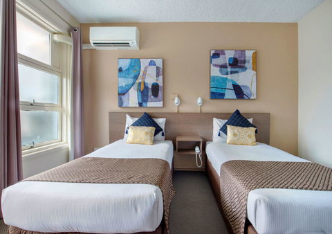 The Metropolitan Spring Hill - Maitland Accommodation 18