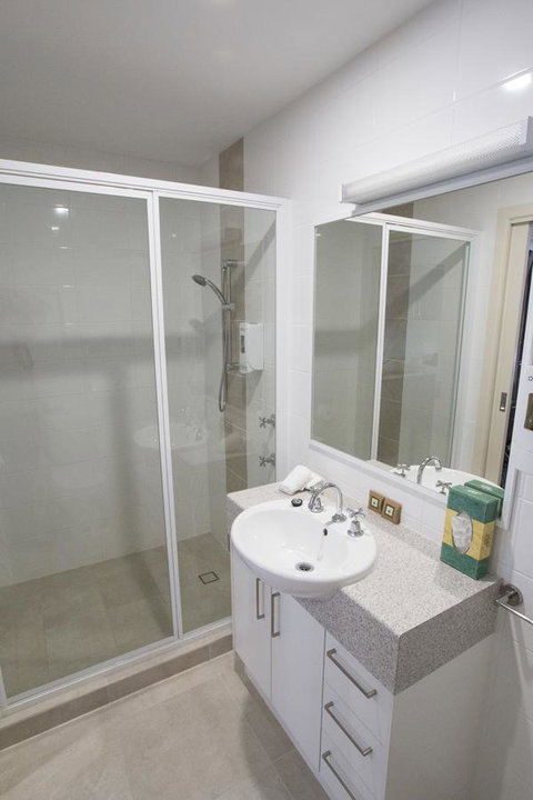 The Metropolitan Spring Hill - Maitland Accommodation 30