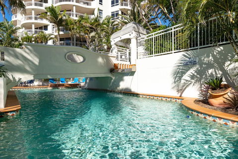 ULTIQA Burleigh Mediterranean Resort - Maitland Accommodation 12