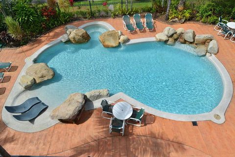 Cairns Queenslander Hotel & Apartments - Maitland Accommodation 4