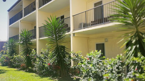Cairns Queenslander Hotel & Apartments - Maitland Accommodation 32