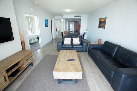 Chevron Renaissance - Private Apartments - Maitland Accommodation 5