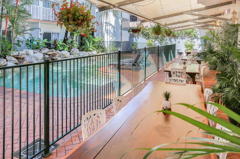 Coral Tree Inn - Maitland Accommodation 4