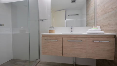 Norfolk Luxury Beachfront Apartments - Maitland Accommodation 15