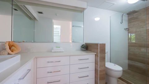 Norfolk Luxury Beachfront Apartments - Maitland Accommodation 17