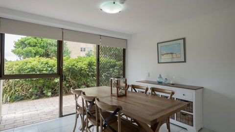 Norfolk Luxury Beachfront Apartments - Maitland Accommodation 13