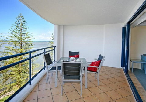 Just Perfect Apartment With Ocean Views - Maitland Accommodation 1